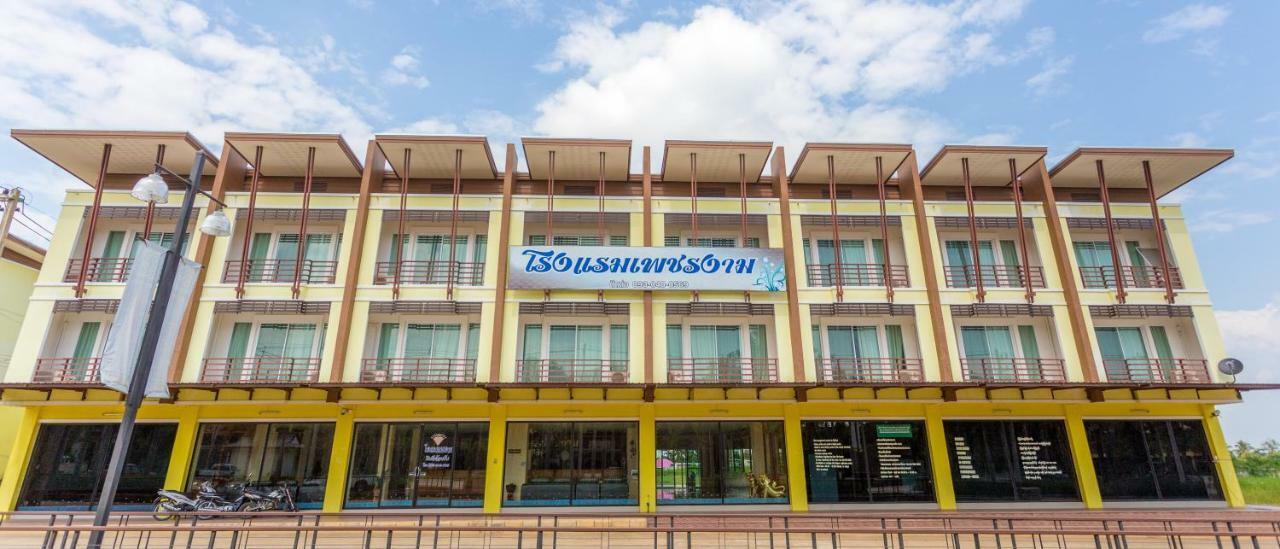 โรงแรมเพชรงาม แม่สาย ภายนอก รูปภาพ